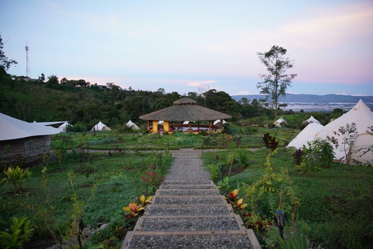 ホテル Kinkara Luxury Retreat San Isidro De El General エクステリア 写真