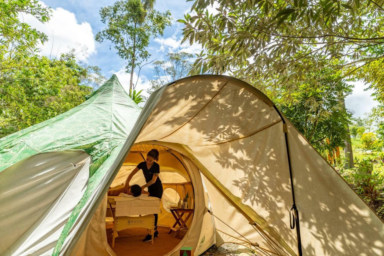 ホテル Kinkara Luxury Retreat San Isidro De El General エクステリア 写真