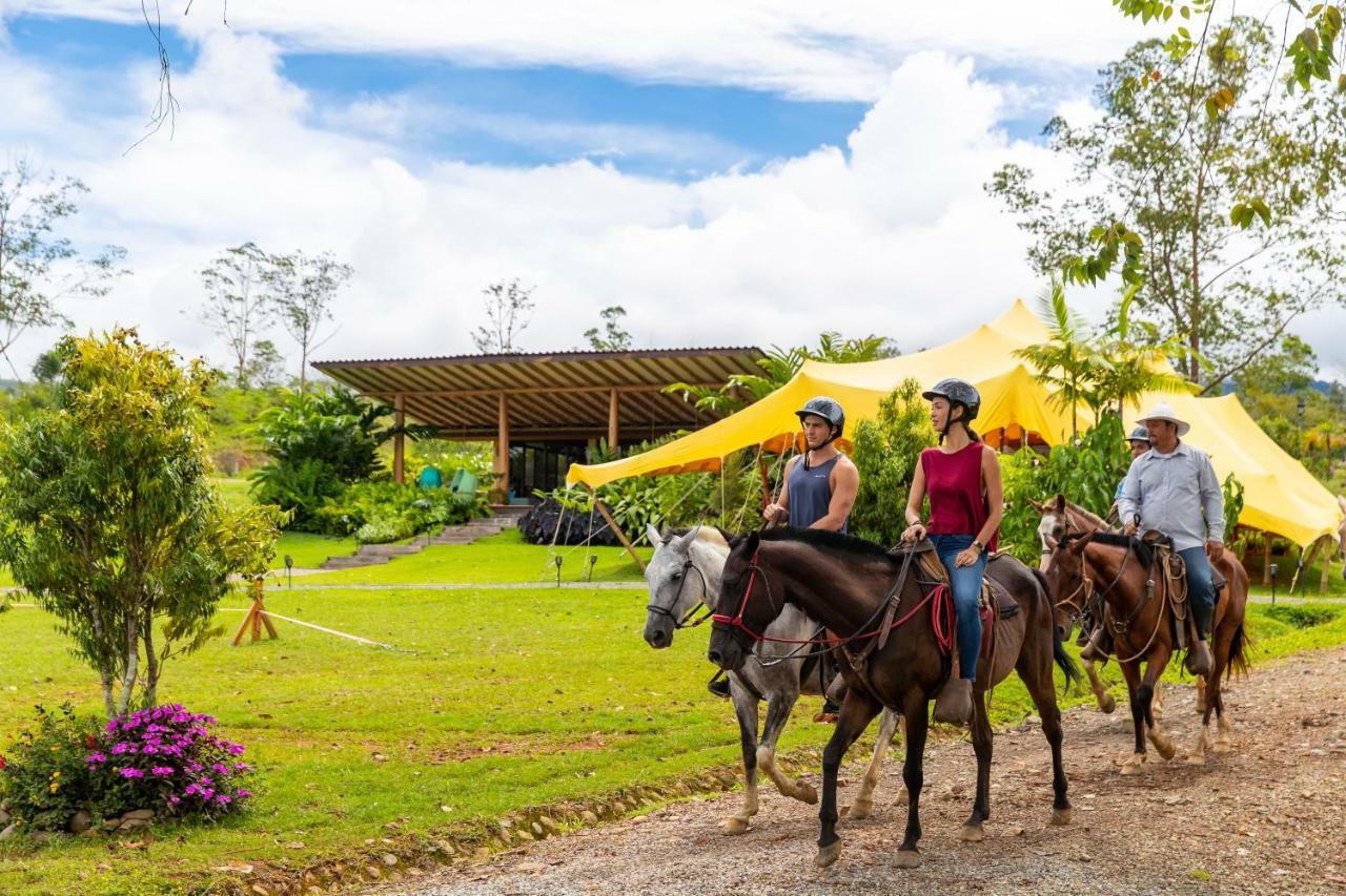 ホテル Kinkara Luxury Retreat San Isidro De El General エクステリア 写真